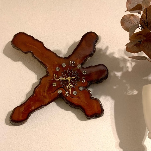 Retro Vintage Burl Wood Live Edge Wall Clock MCM Boho Cabin Lacquered Slab - Picture 2 of 12